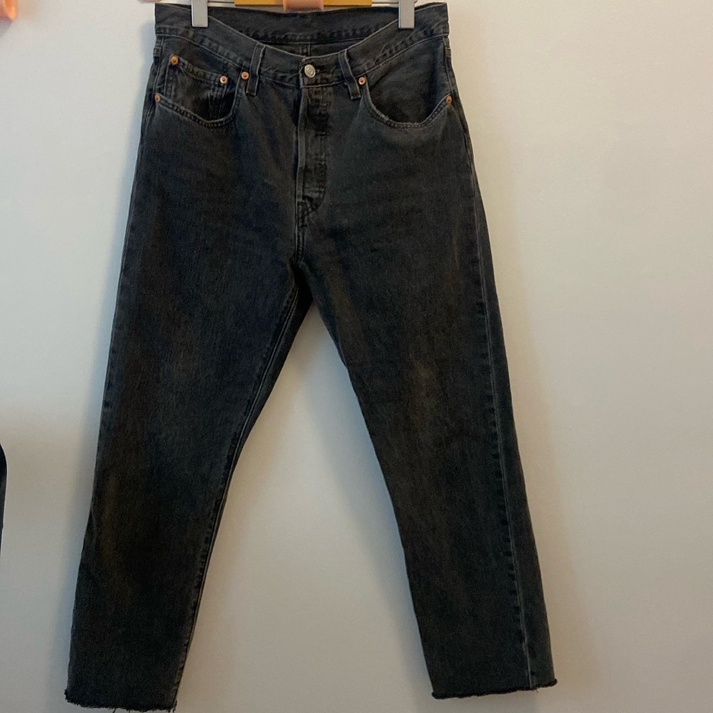 LEVI'S Grey 501s High Rise Straight‎ Leg Raw Hem Sz 30